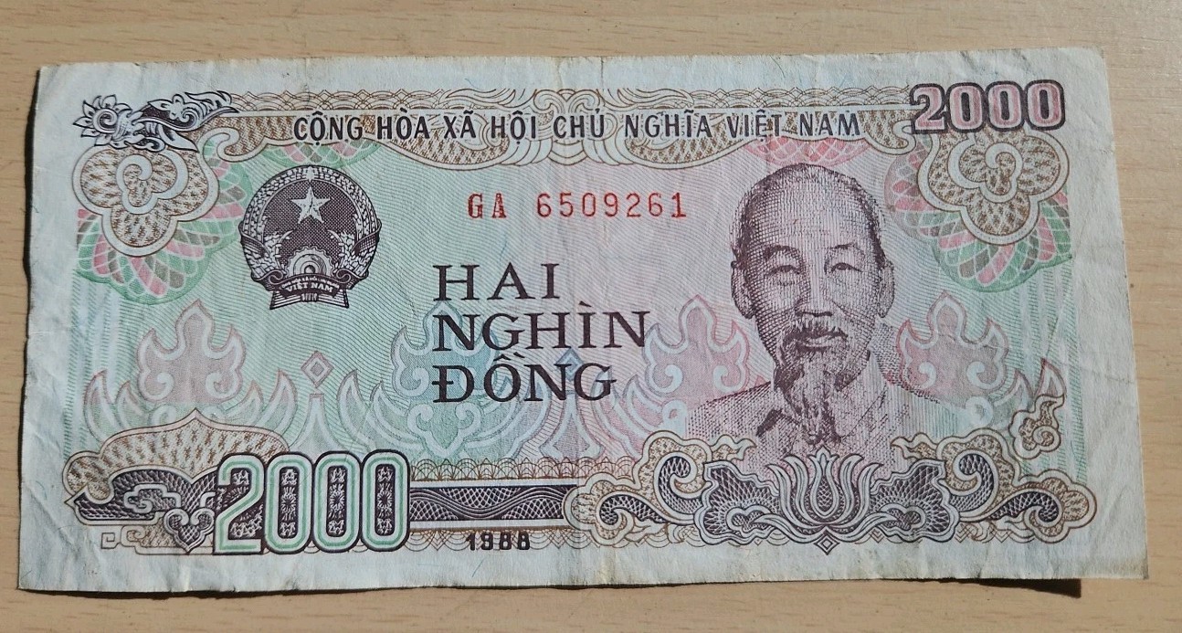 1988 Vietnam 2000 Dong Note