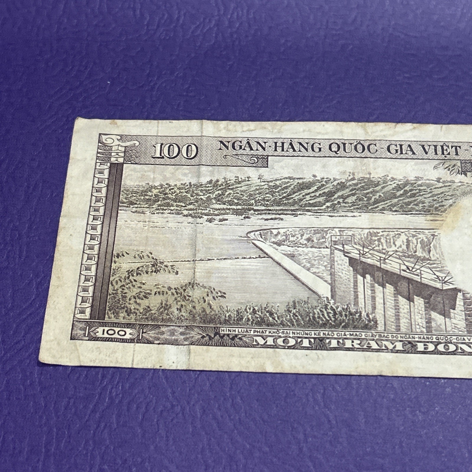 South Vietnam- 100 Dong- 1966