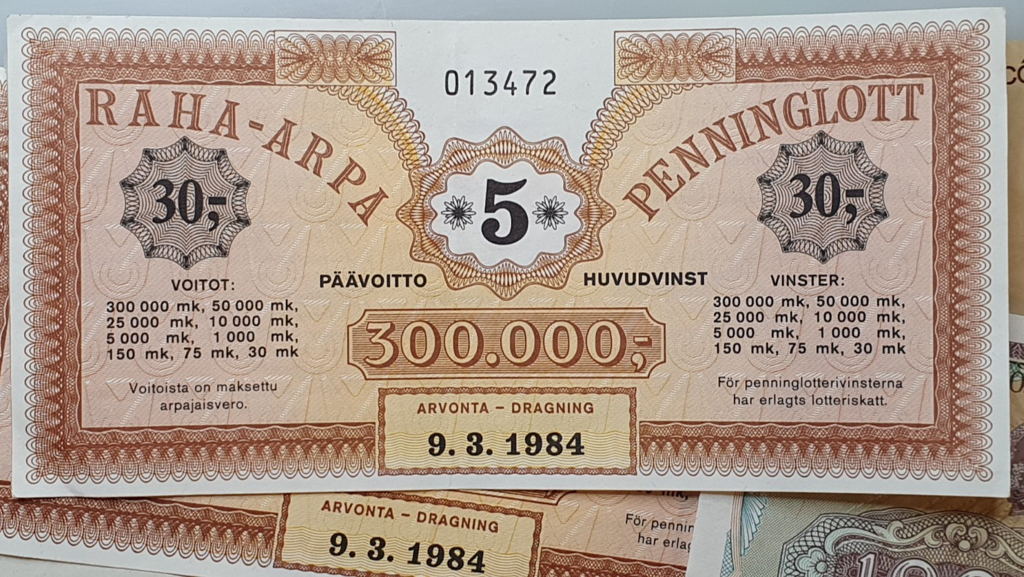 Mixed Lot Banknotes Vietnam 1000 Dong UNC + Finland Lottery Tickets 1984 13 pcs