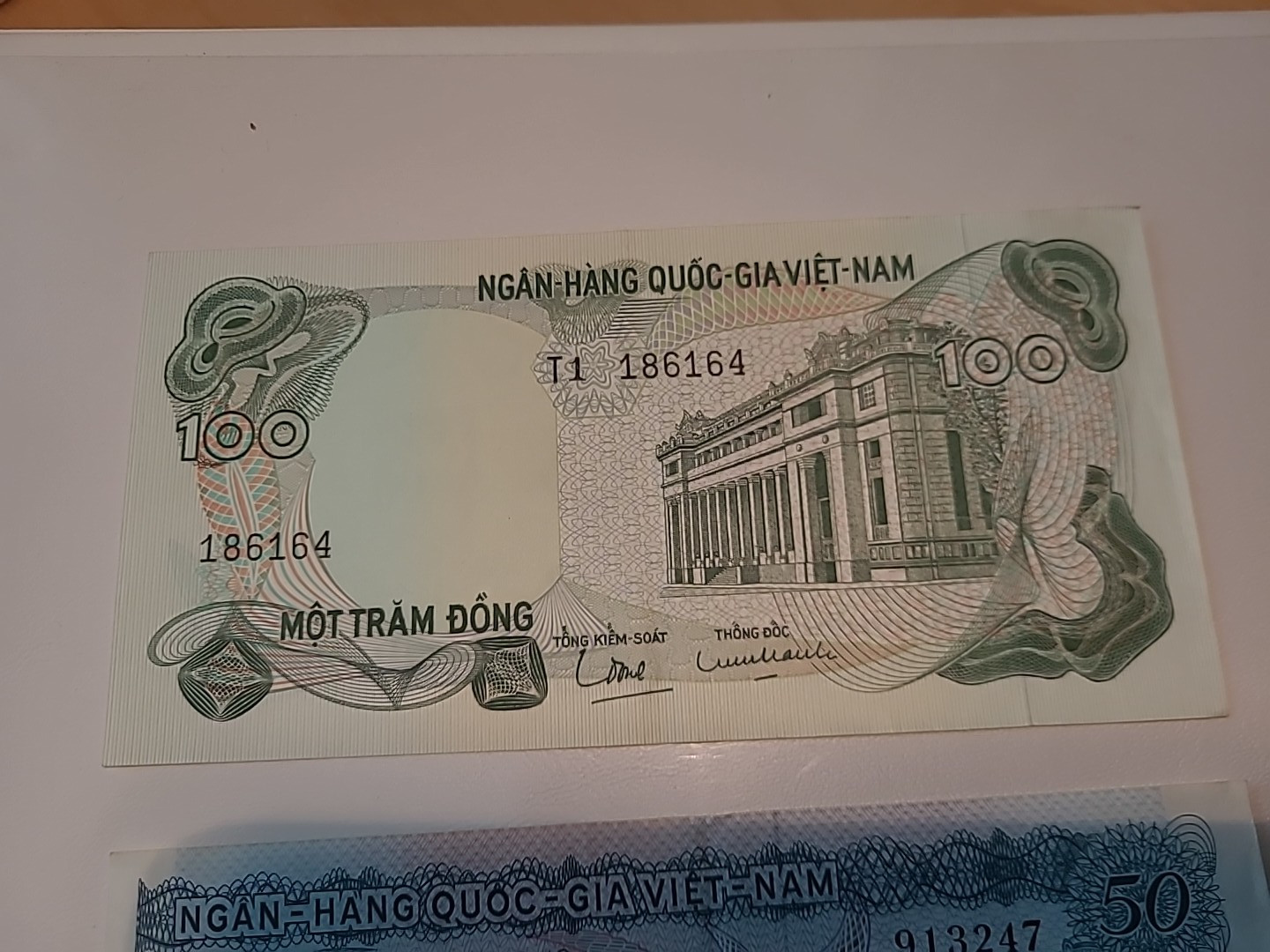 SOUTH VIETNAM 20 50 100 DONG 1969 LOT Circulated bank notes