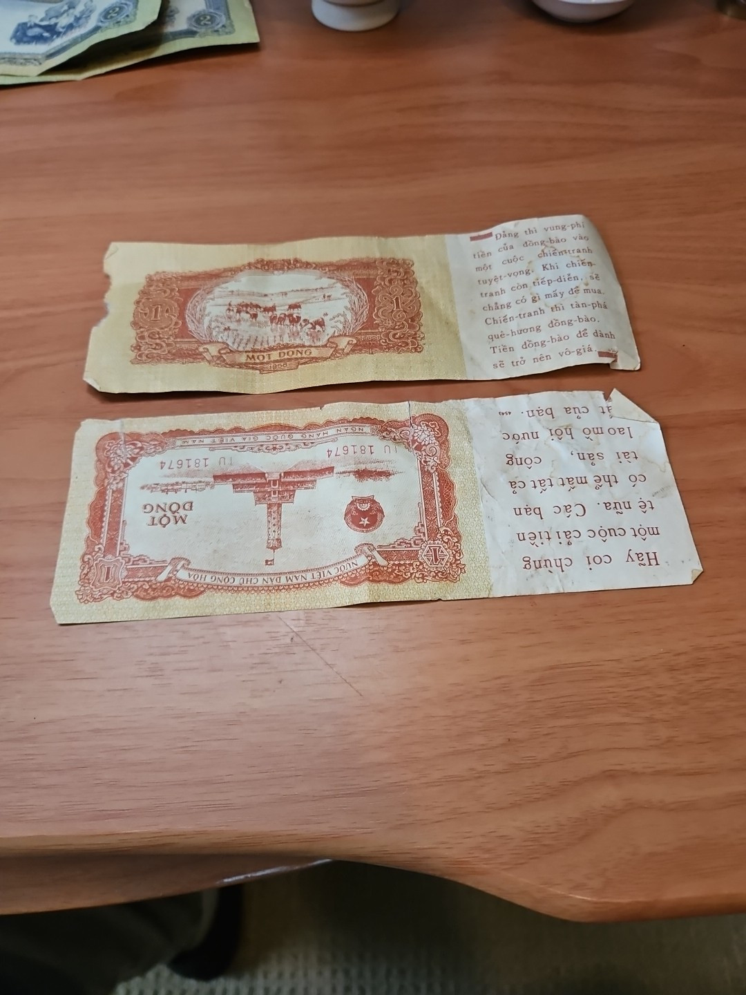 1958 Vietnam One Dong Propaganda circulated Banknote Lot Of 2