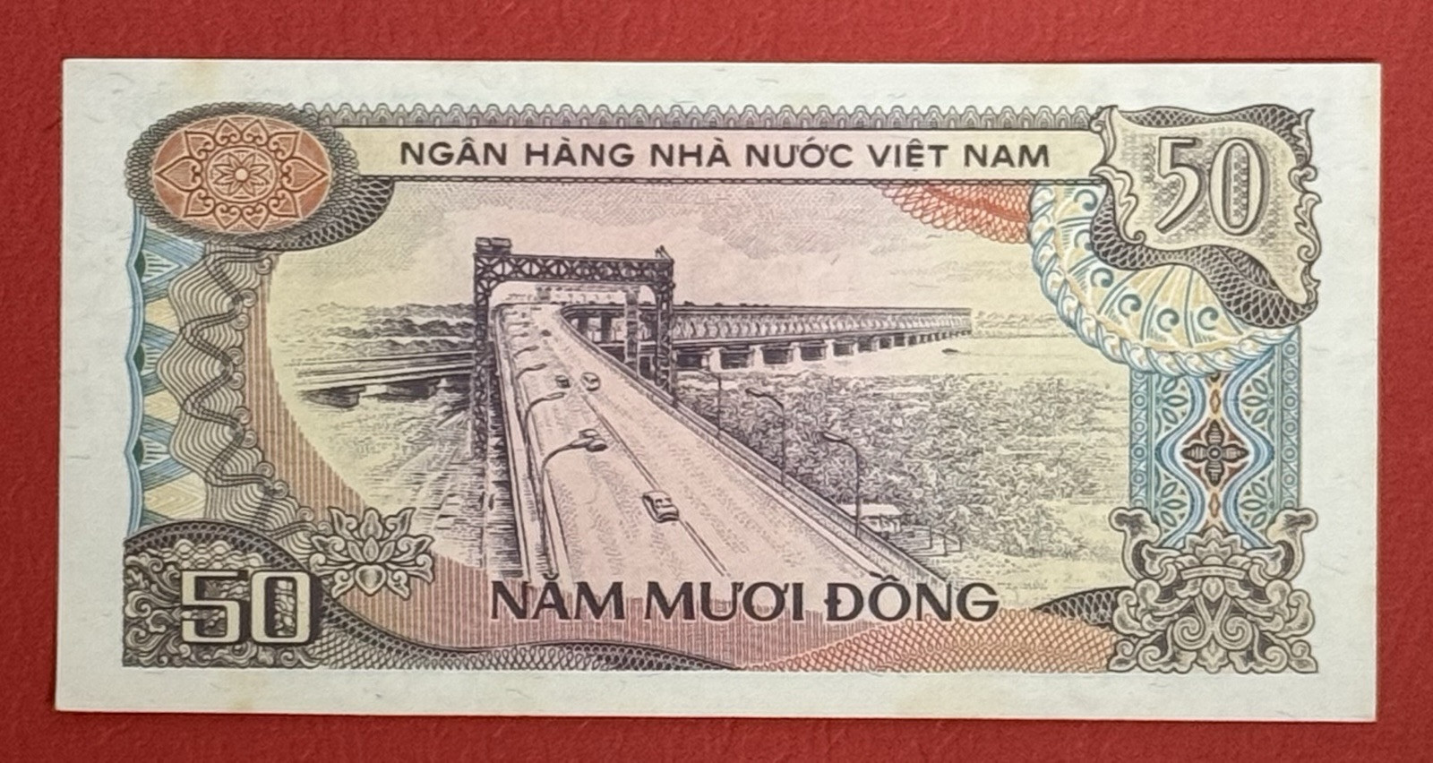 VIETNAM 50 DONG 1985 PICK# 97a Choice UNC. #PL3052