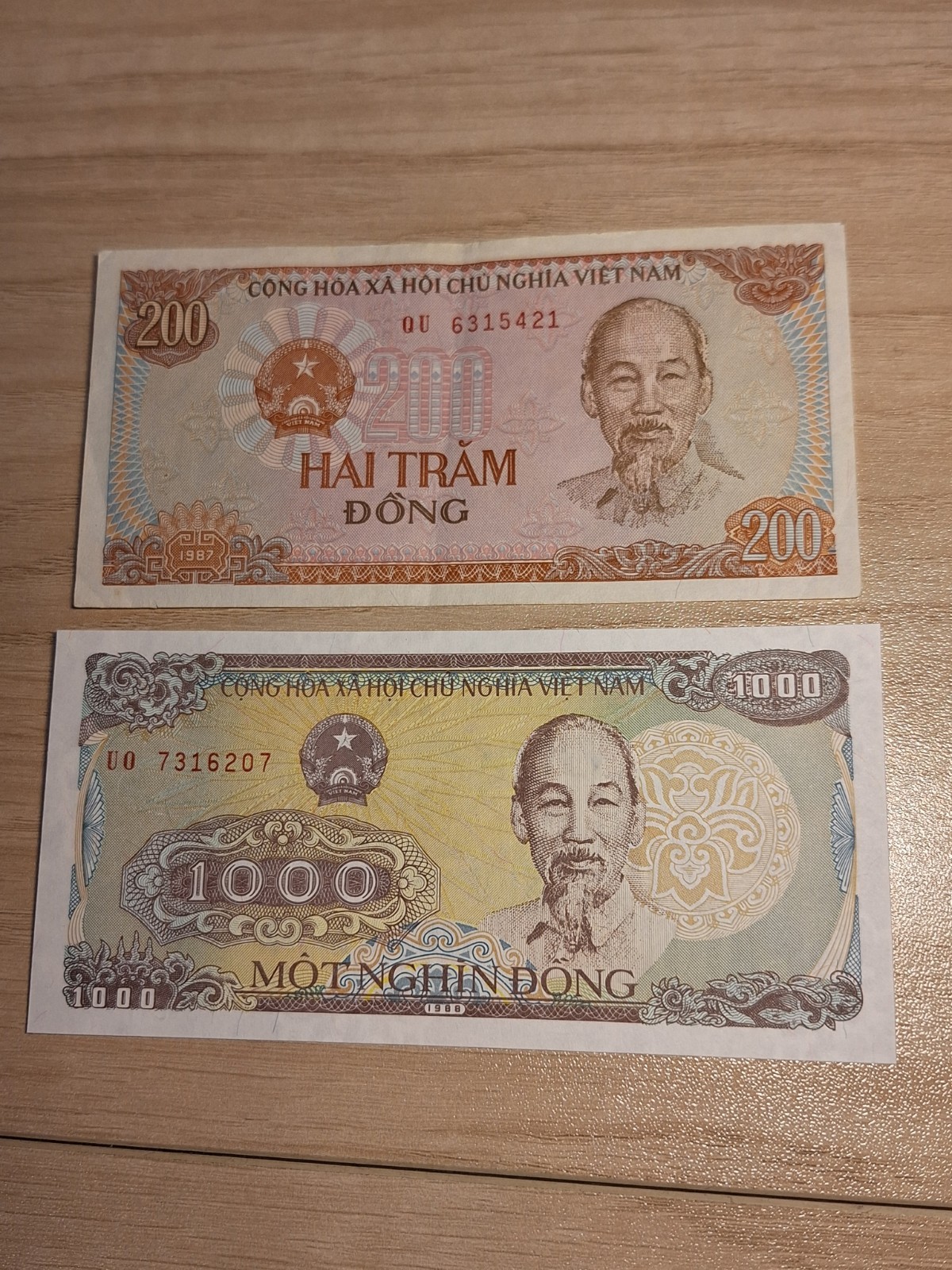Vietnam Banknotes 1988 1,000 Dong, 1987 200 Dong, Nicer Condition Collectibles!