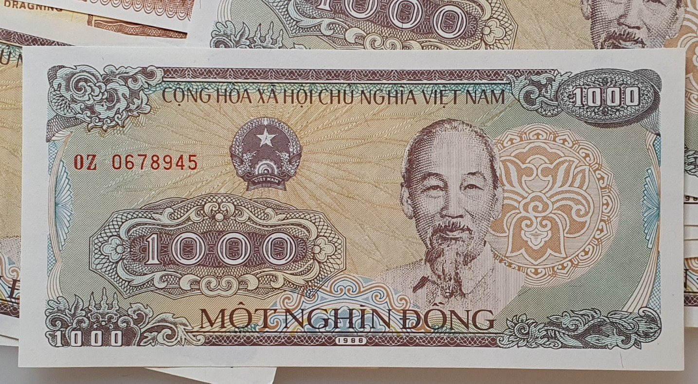 Mixed Lot Banknotes Vietnam 1000 Dong UNC + Finland Lottery Tickets 1984 13 pcs