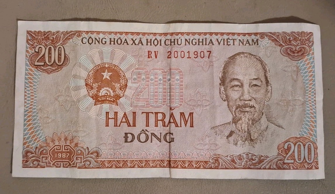 1987 Vietnam 200 Dong Note