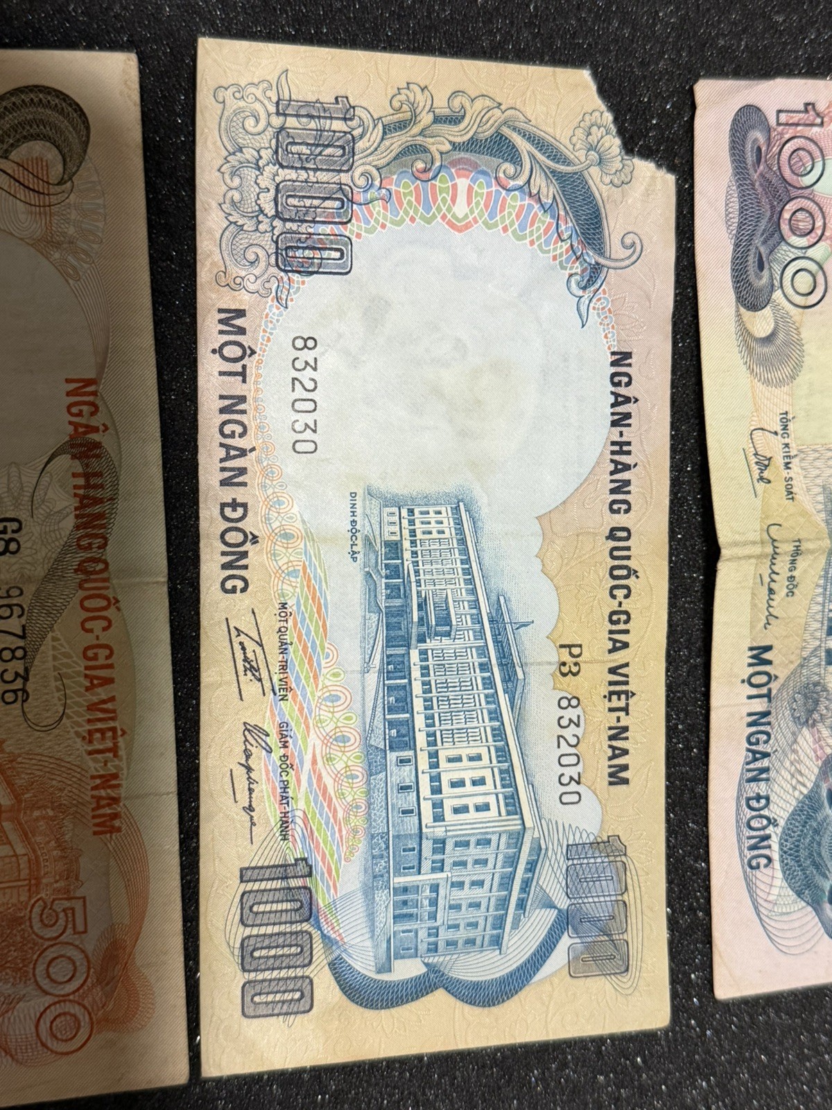 South Vietnam 3 Banknotes Lot – 2 different 1000 Dong & 1 500 Dong