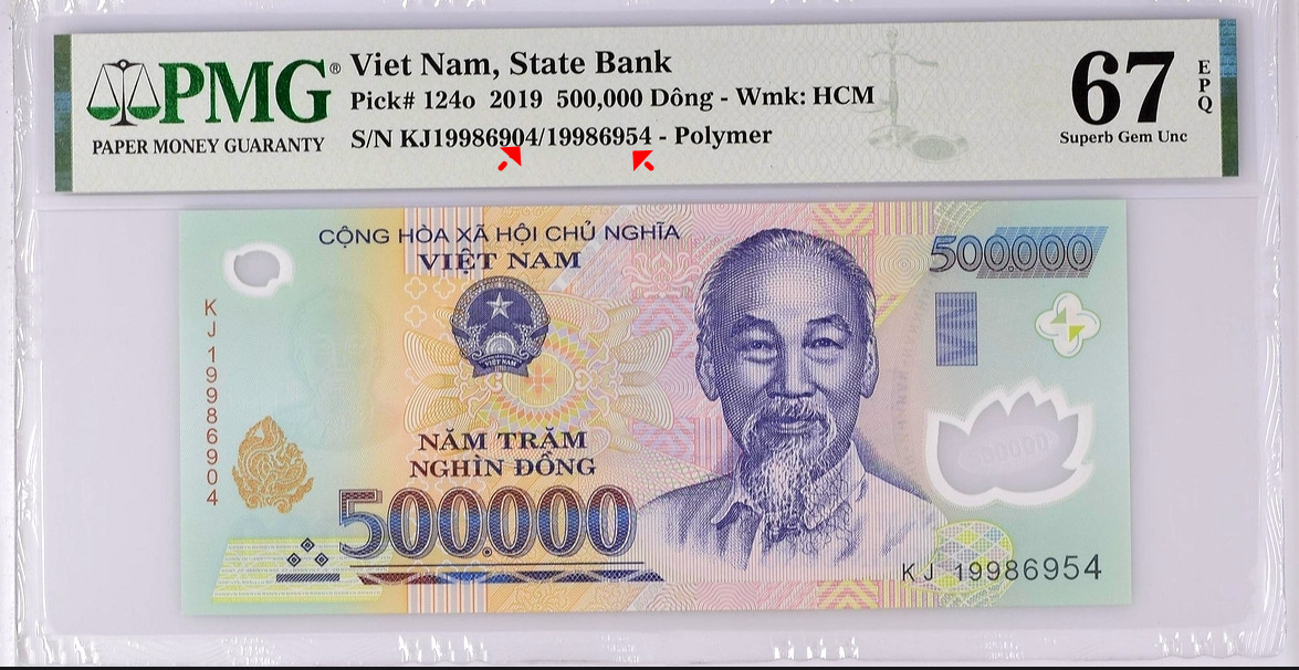 Vietnam, 2019 500000 Dong Mismatched S/N Error PMG 67 EPQ
