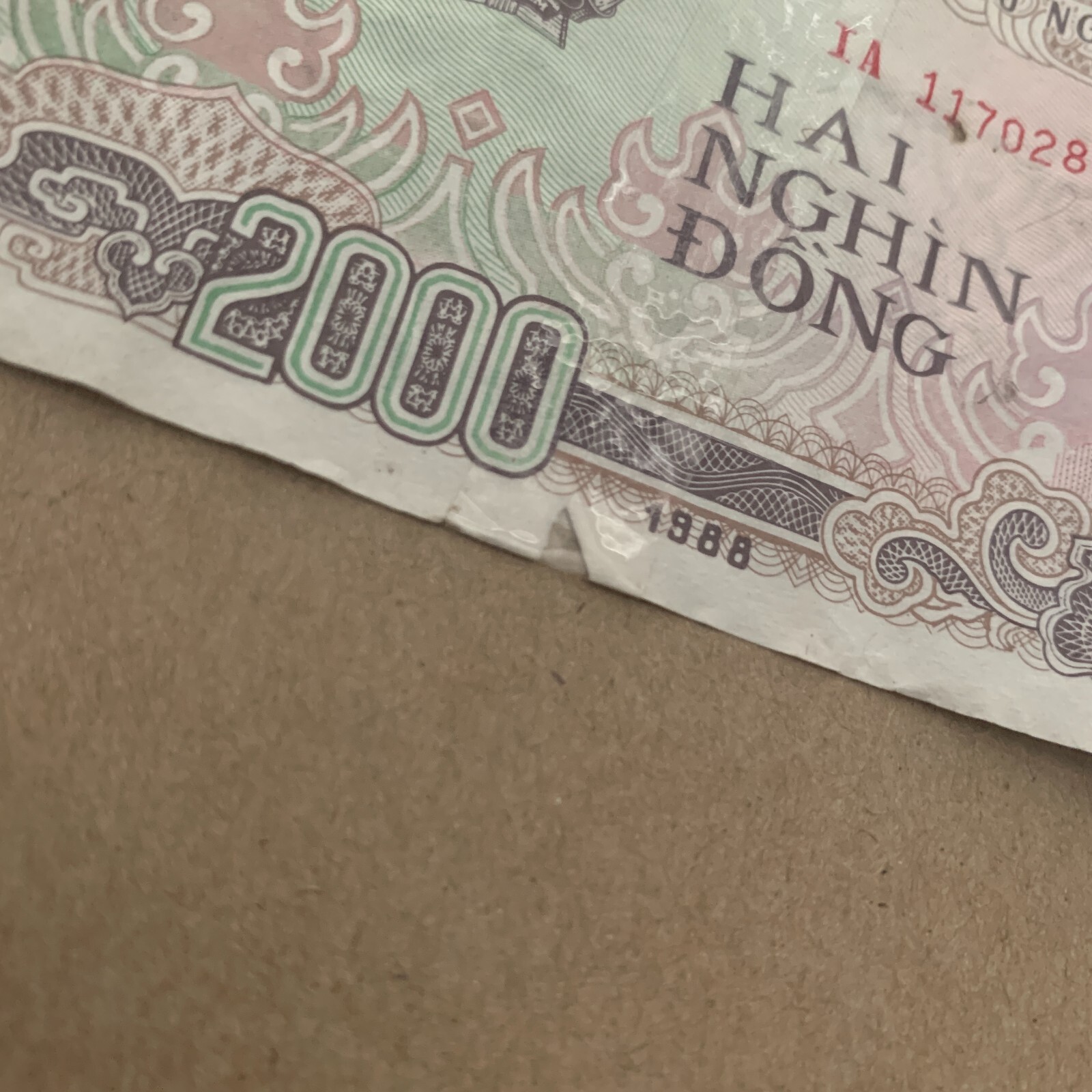 Vietnamese 2000 Dong Banknote. Vietnam Currency. Post Vietnam War Memorabilia