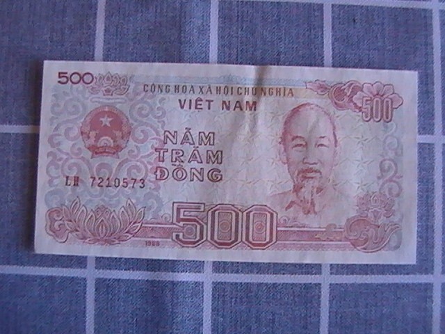 CURRENCY VIET NAM 1988 500 NAM TRAM DONG SERIAL # LH 7210573 CRISP WRINKLED