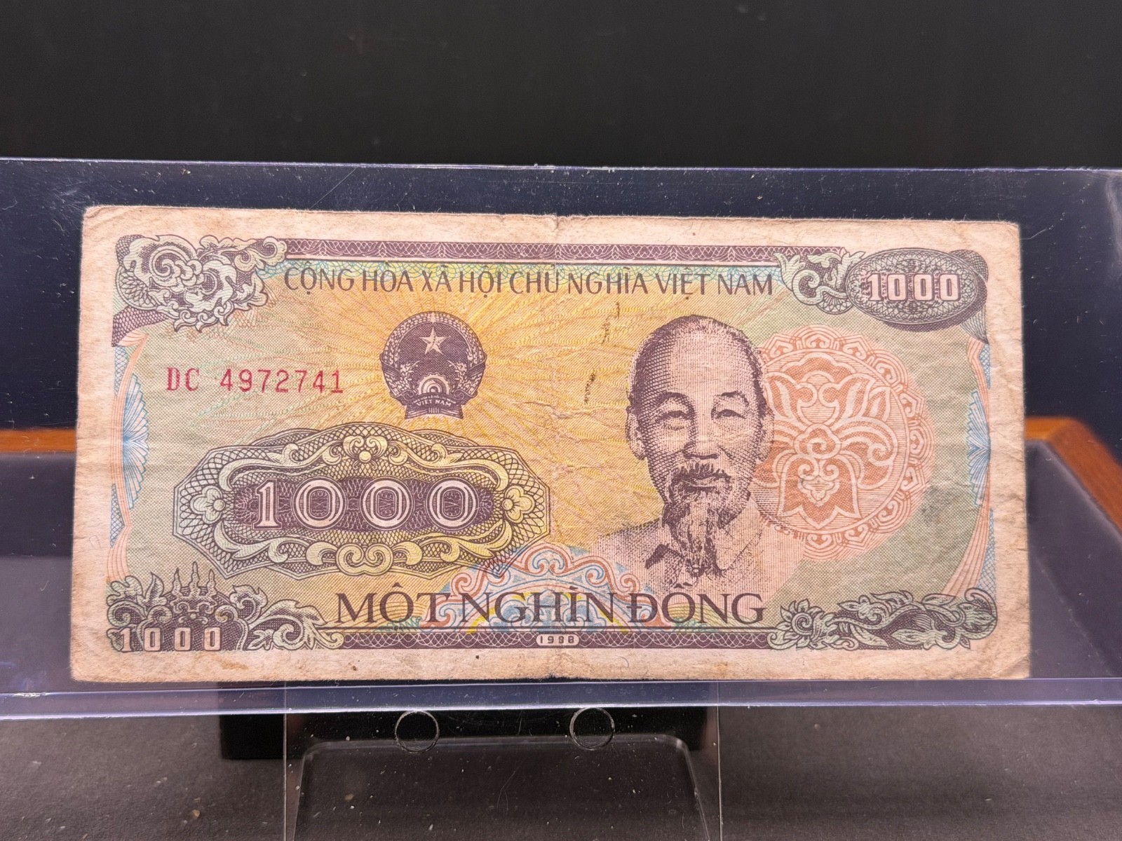 Vietnam 1998 1000 Dong note