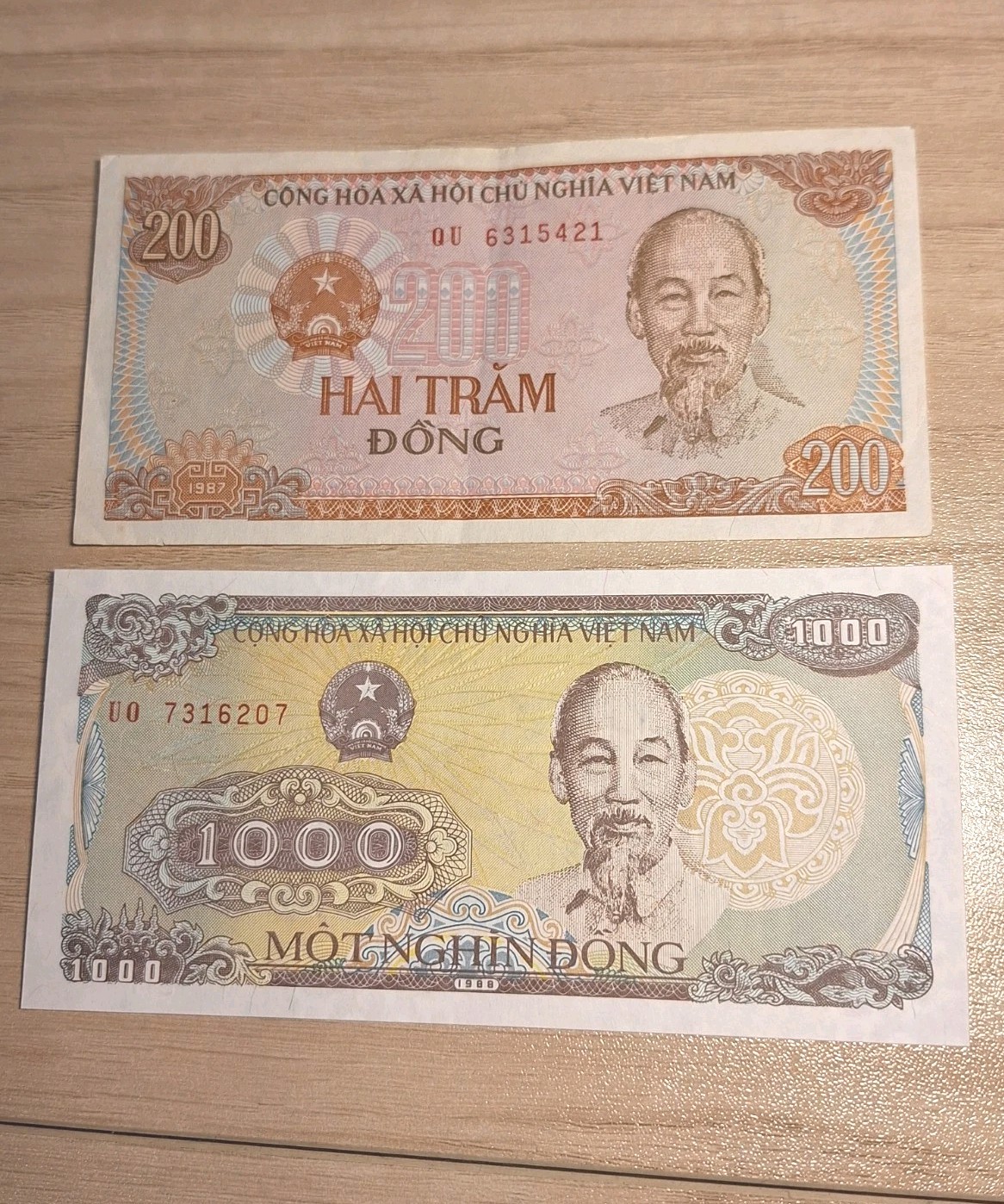 Vietnam Banknotes 1988 1,000 Dong, 1987 200 Dong, Nicer Condition Collectibles!