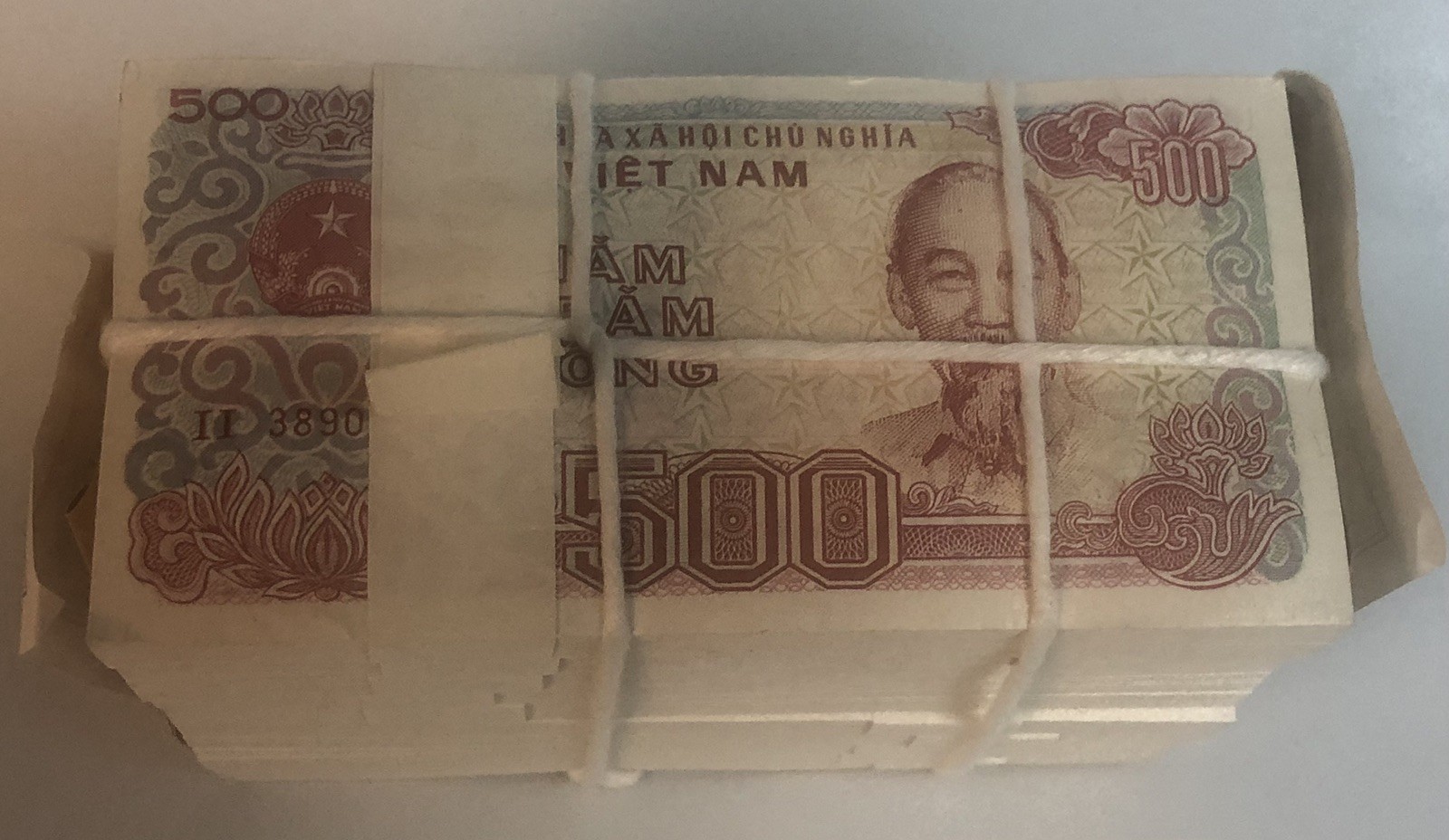 Brick of Vietnamese 500 Dong 1/2 Million Paper Bills