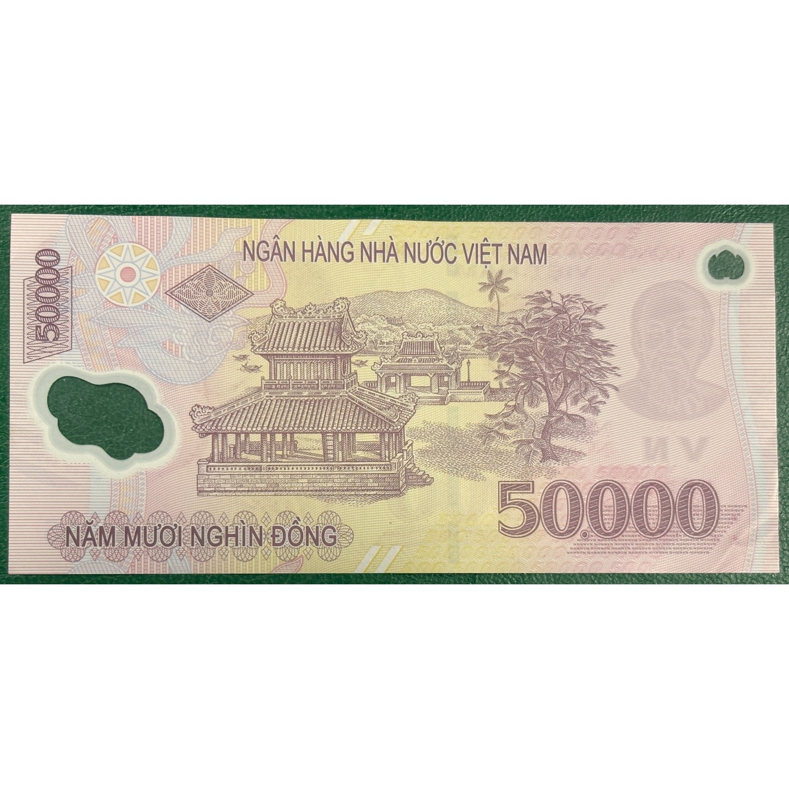 50,000 Vietnam Dong Circulated 50K VND Polymer Banknote Genuine 50000