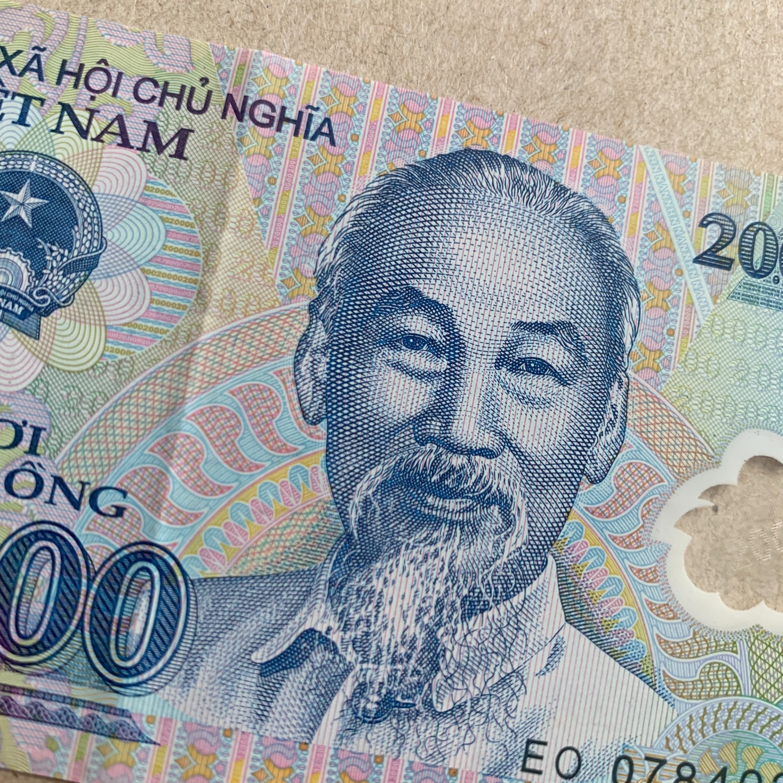 Viet Nam Vietnam 20000 Dong Banknote 2022 Plastic Polymer Used Currency