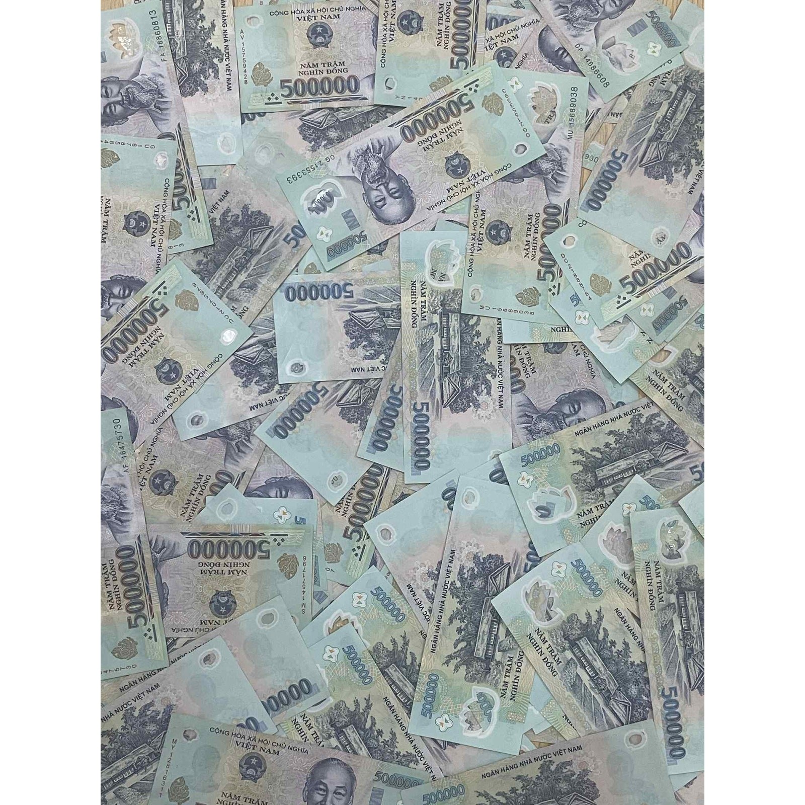 2 Million – 4 x 500,000 VND Vietnamese Dong Polymer Banknote 2,000,000 2M