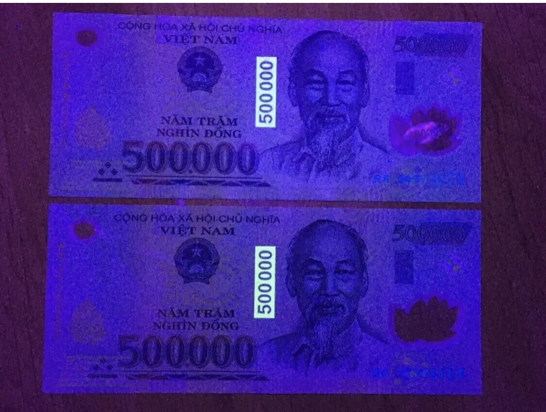 2 Million Vietnamese Dong 4 x 500,000 Vnd Banknotes Polymer P-124 UNC
