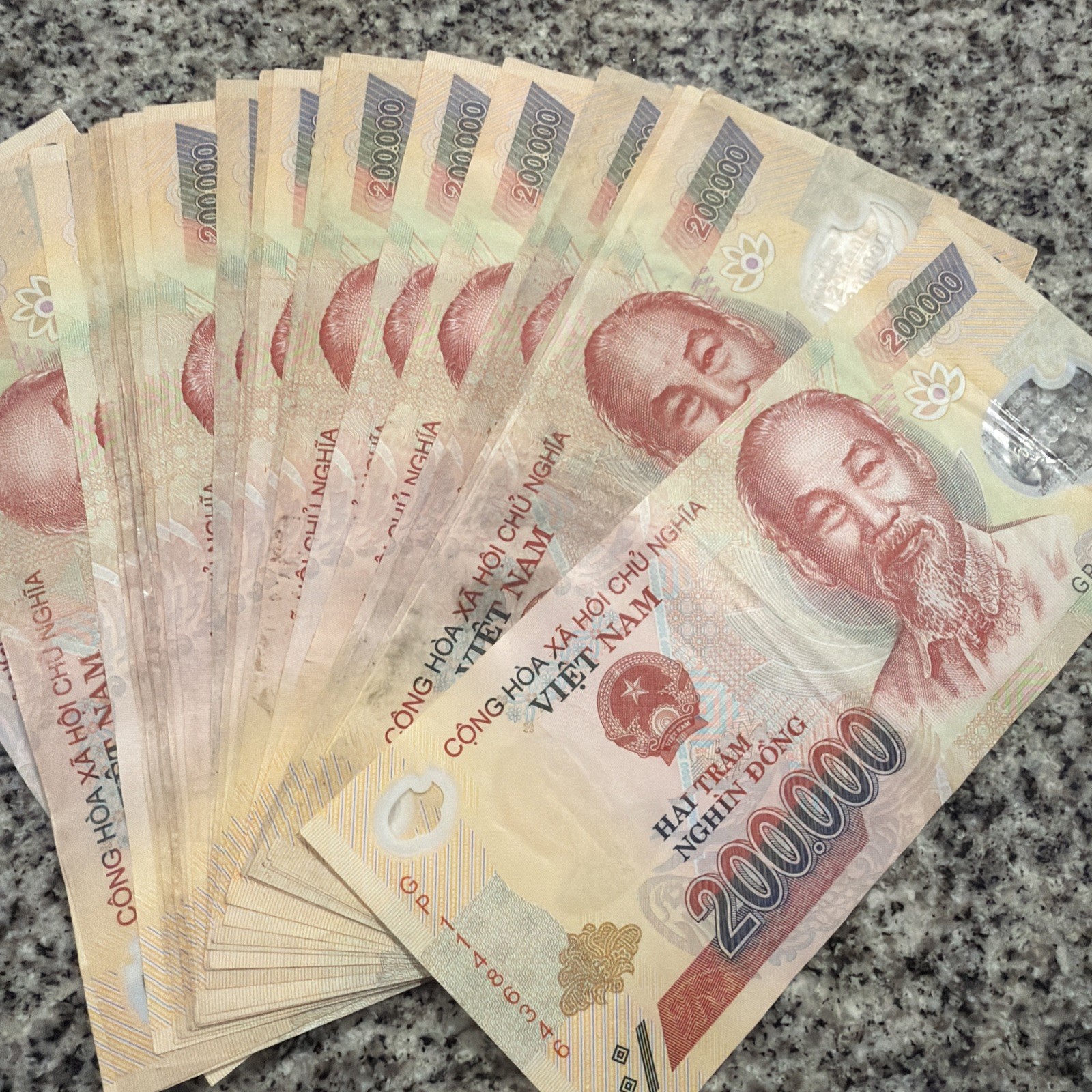 Vietnam 200000 Dong, 2020, 25 Banknotes UNC 062509 Free Shipping