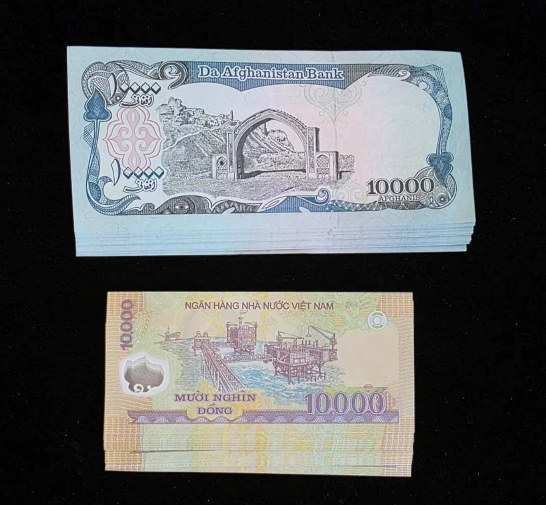 50 Banknotes 25 x Vietnam 10000 Dong & Afghanistan 10000 Afghanis- Uncirculated