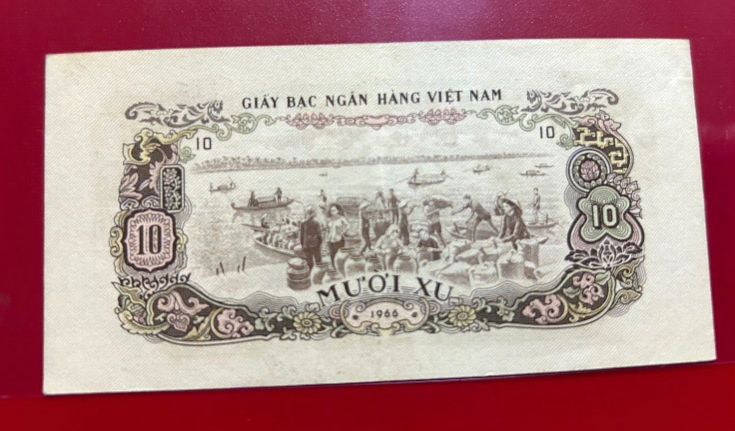 1966 TEN DONG VIETNAM BANKNOTE UNCIRCULATED