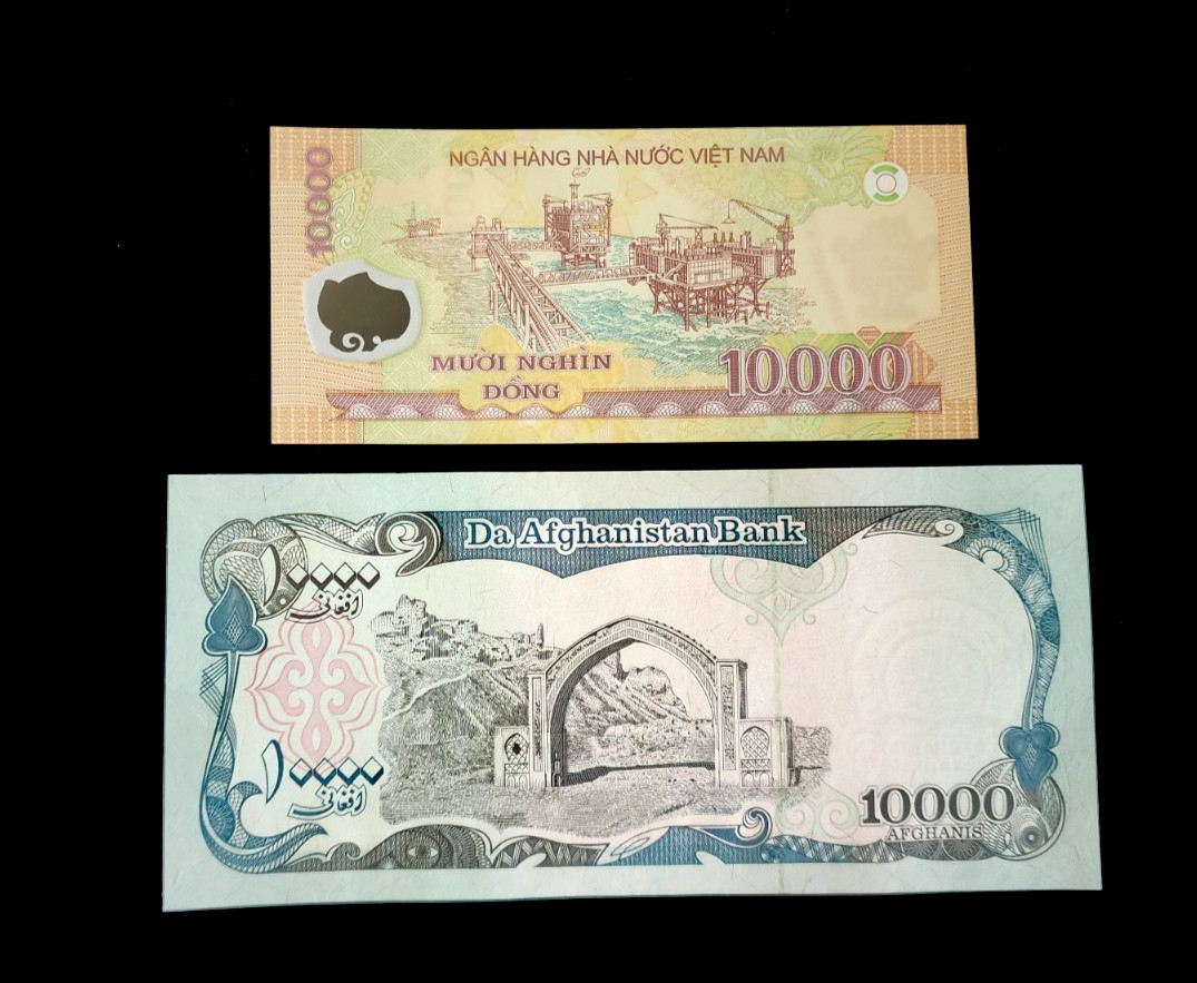 10 Banknotes 5 x Vietnam 10000 Dong & Afghanistan 10000 Afghanis- Uncirculated