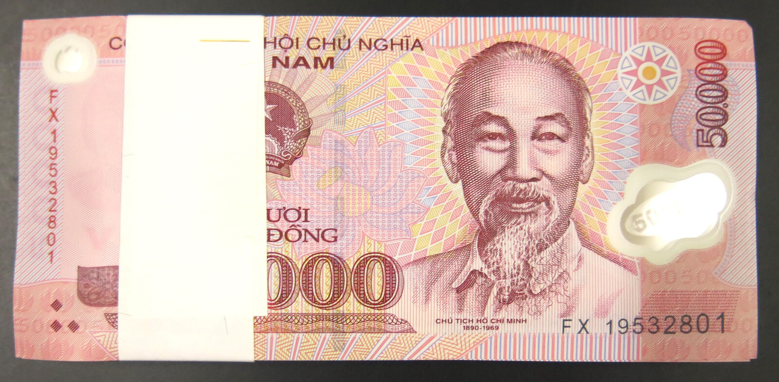 Vietnam Dong Bundle of 50,000$ x 100 notes = 5,000,000 Dong, brand new, 100% UNC