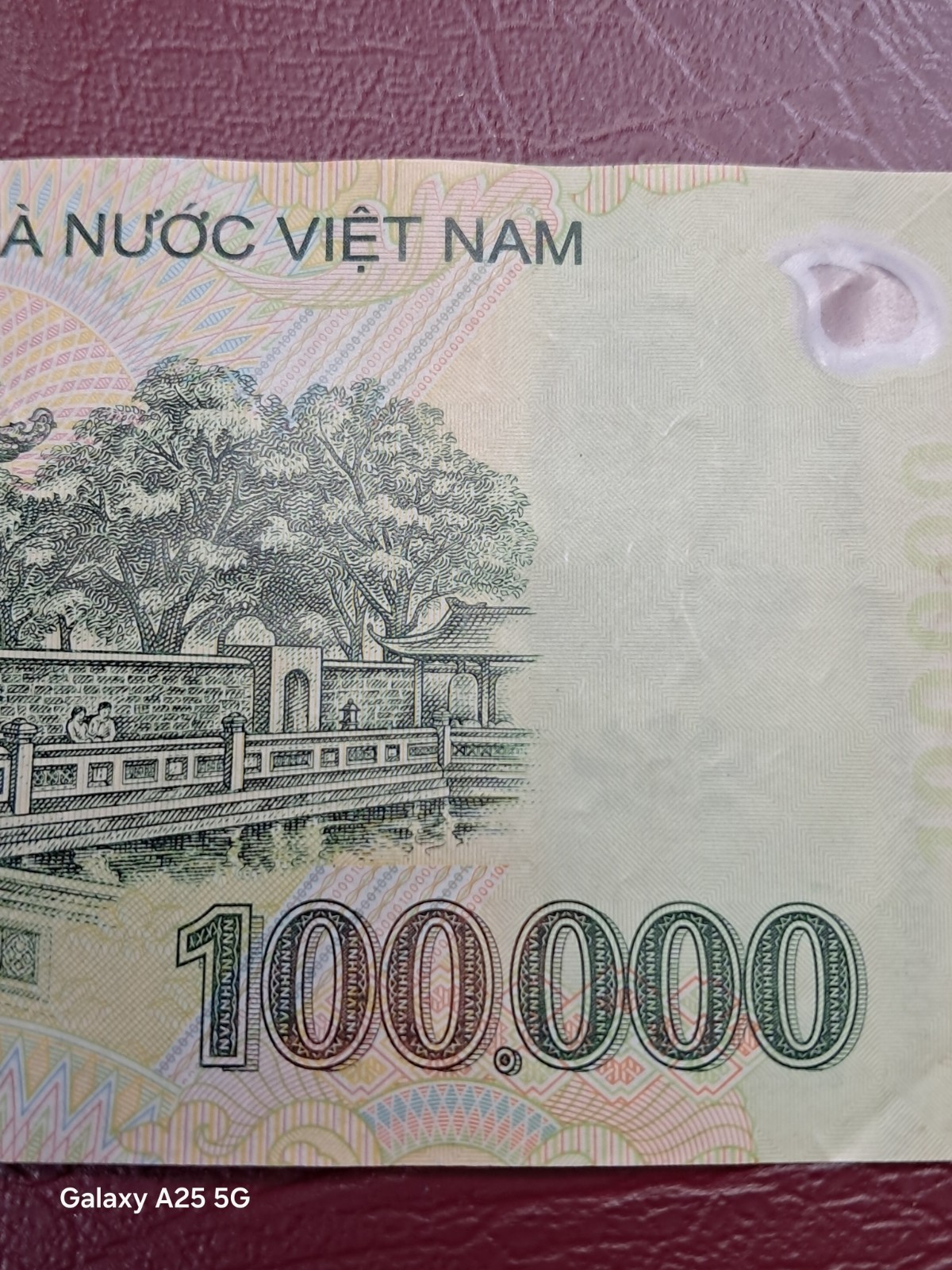 VIETNAM 100.000 DONG BANK NOTE 2006 “POLYMER” MDSW