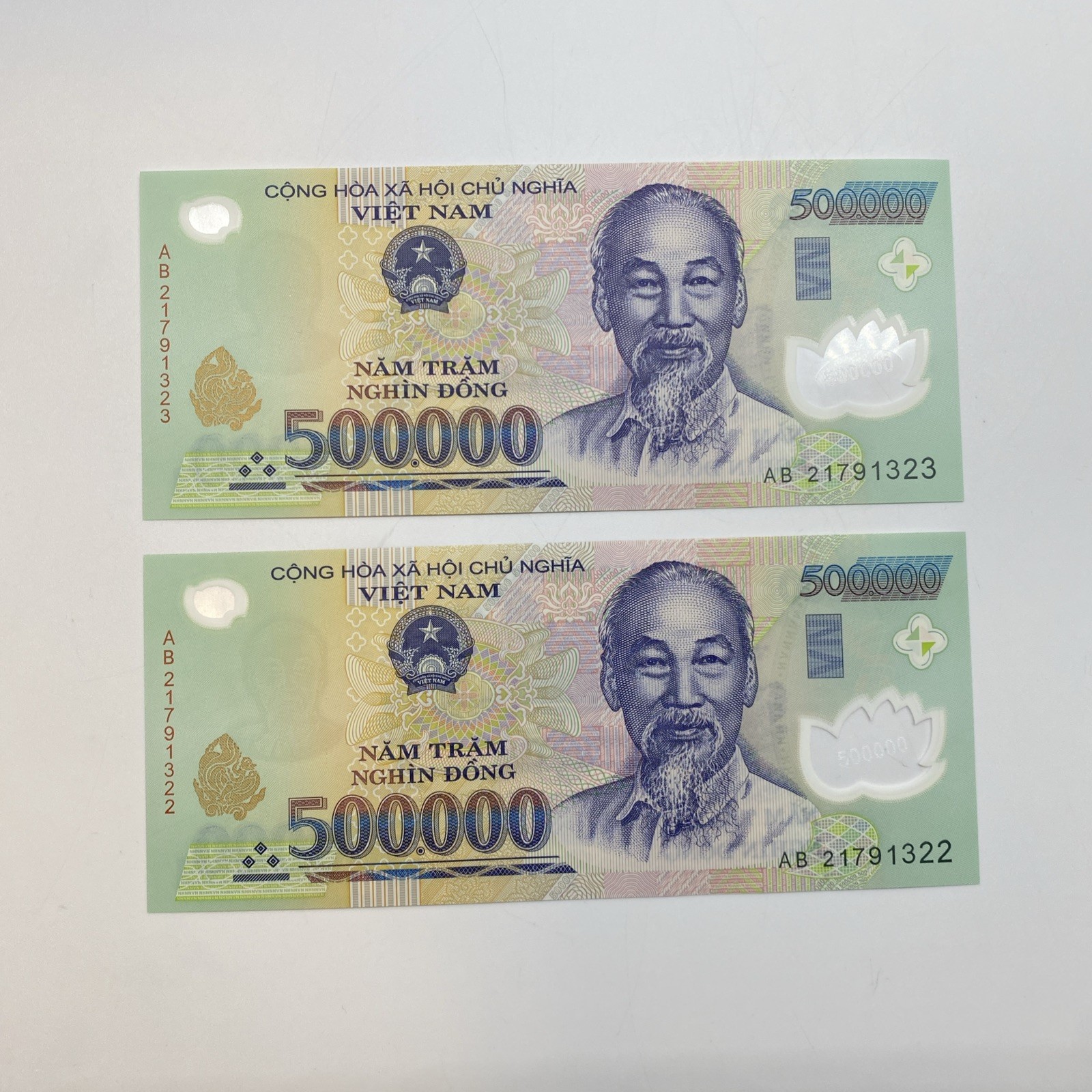 1,000,000 VND (2×500,000) 1 MILLION VIETNAM DONG VIETNAM MONEY UNCIRCULATED