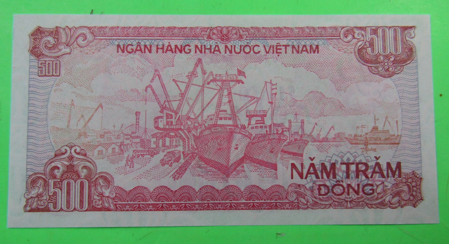 VIET NAM , 500 DONG,P#101, HCM @ r, 1988(1989), UNC