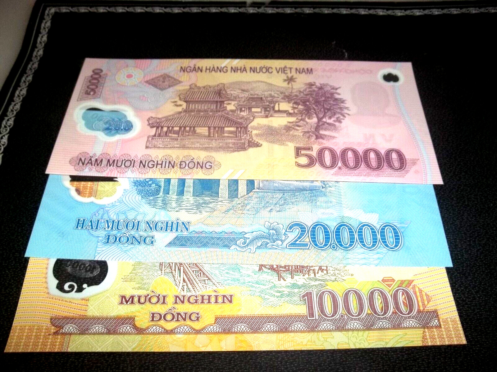 80,000 VIETNAM DONG *UNCIRCULATED*BANKNOTES, ALL DATES POLYMER BILLS,