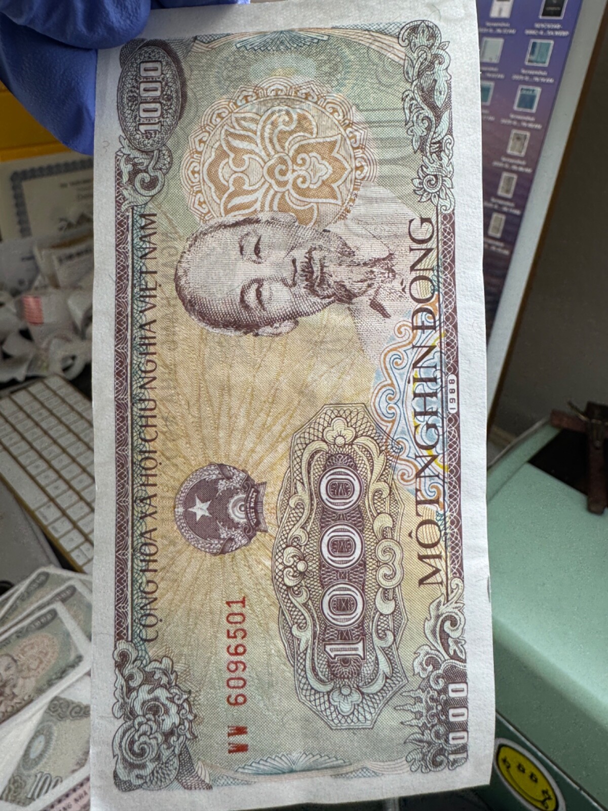 Authentic Vietnam 1000 Dong Banknote 1988, CIRCULATED Currency, P-106