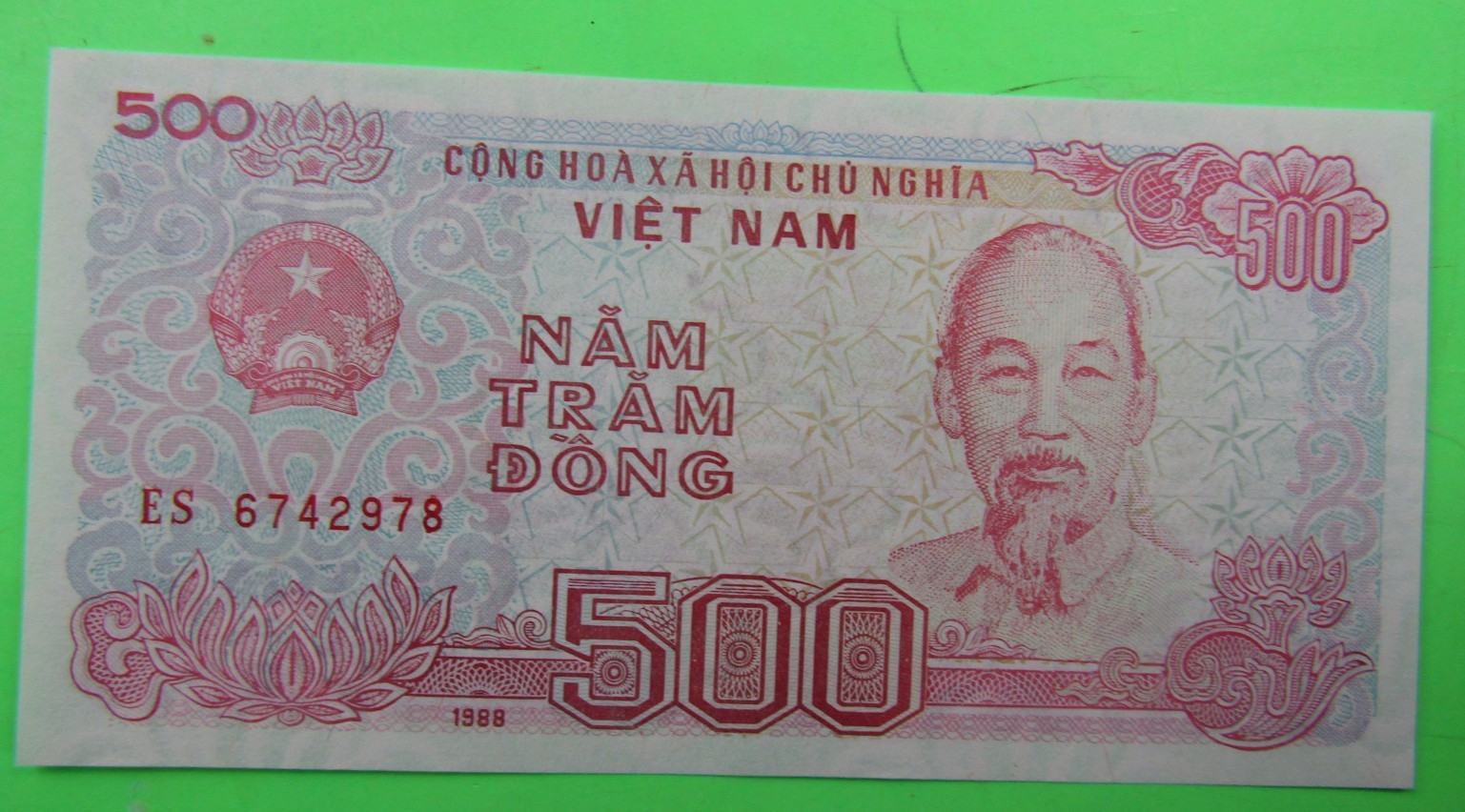VIET NAM , 500 DONG,P#101, HCM @ r, 1988(1989), UNC