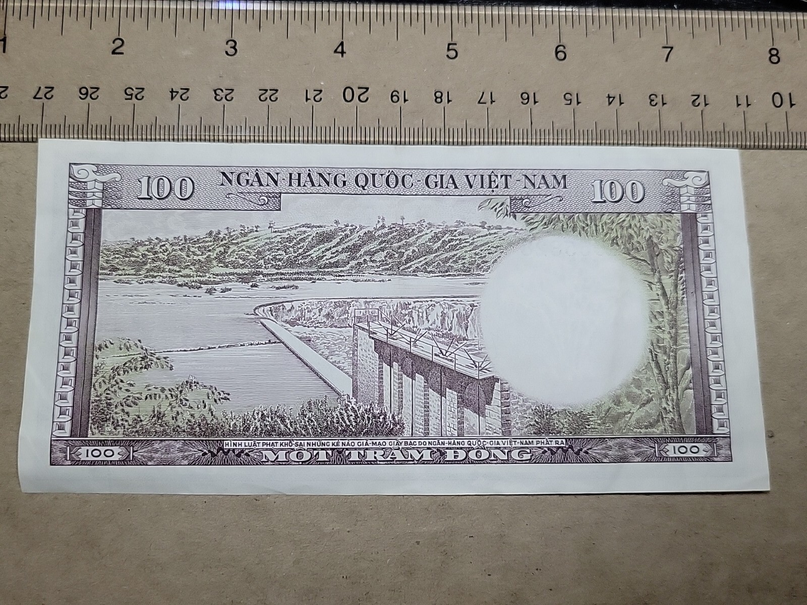 🌏 South Vietnam 100 dong 1966 P-18 VF Banknote 031623-6