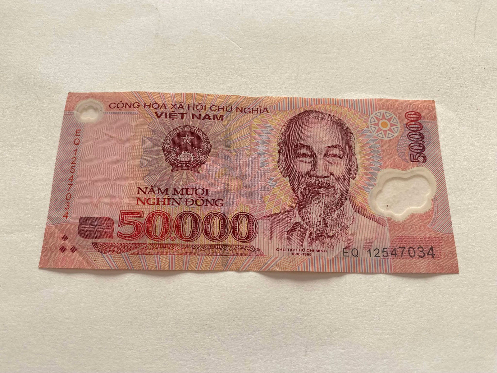 50.000 Vietnam Dong VND CIRCULATED Banknote Currency Polymer Banknot EQ 12547034