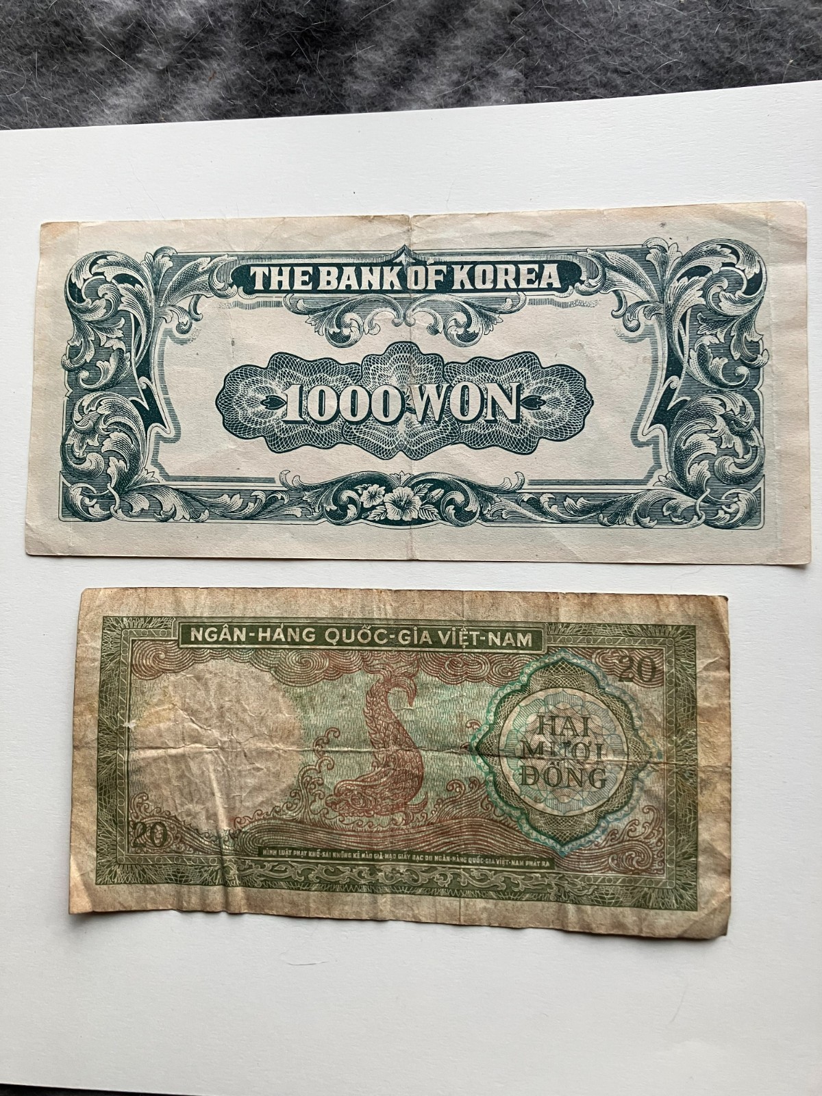 Asia , 1964 Viet-Nam 20 dong (good) and Korean 1000 won (crisp circulated)