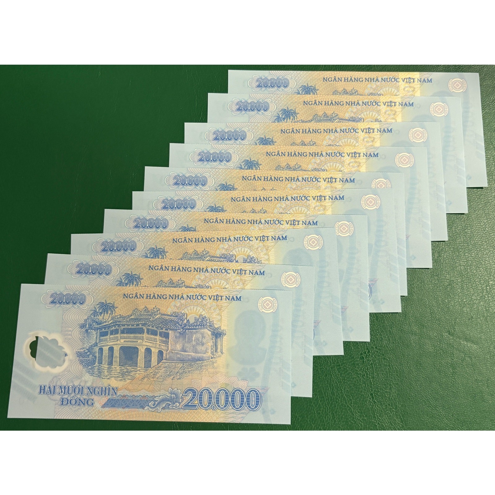 10 x VIETNAM 20000 Dong UNC Consecutive Polymer Banknotes VND 20,000 20K 200,000