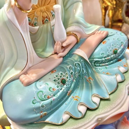 Quan Thế Âm Bồ Tát sứ xanh cao cấp